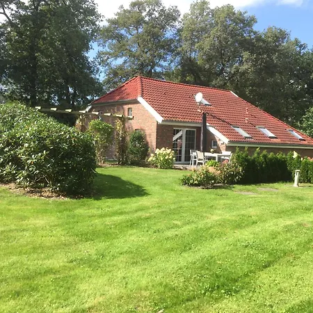 Unter Eichen בית נופש