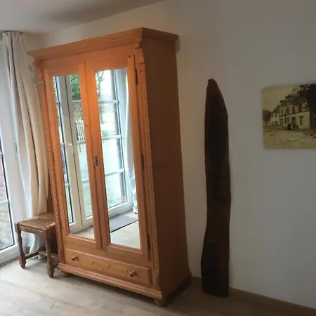 Unter Eichen Uplengen