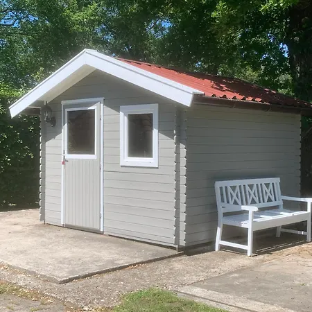 Unter Eichen Uplengen